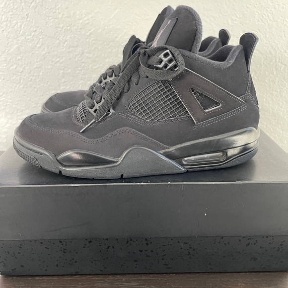 Air Jordan 4 Retro - Picture 2 of 10